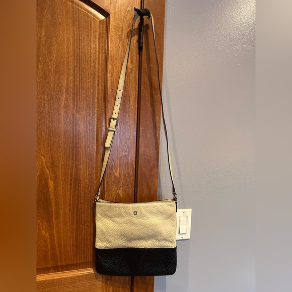 kate spade Handbags - Kate Spade crossbody
